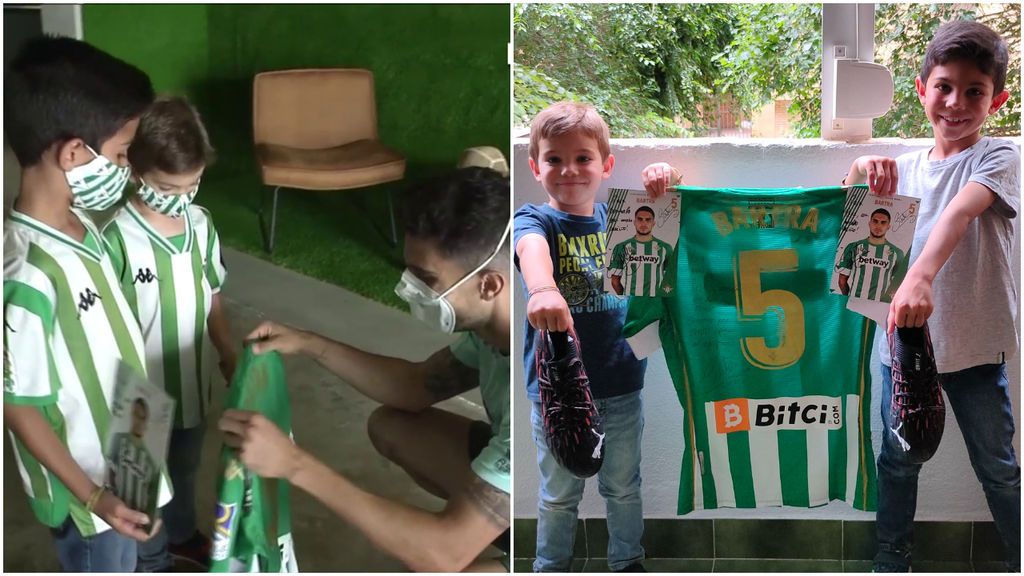 La cara de felicidad de los dos niños, que animaron bajo la lluvia al Betis, al conocer a Bartra