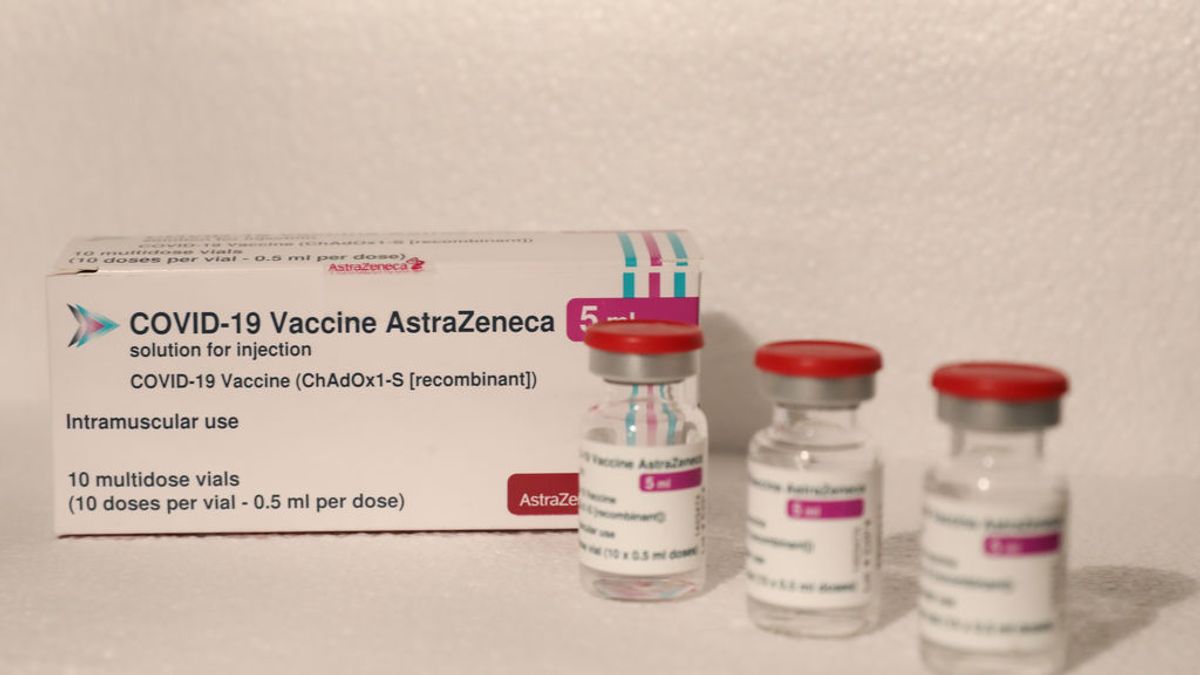 La Comunidad Valenciana estudia medidas contra el hospital que ha vacunado a su personal con la segunda dosis de AstraZeneca La Comunidad Valenciana estudia medidas contra el hospital que ha vacunado a su personal con la segunda dosis de AstraZeneca