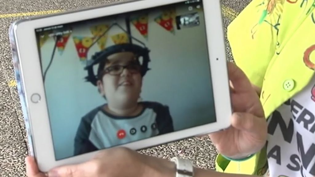 Día del Niño Hospitalizado: Nico, con 8 años, ya tiene nuevos compañeros gracias a unas profes de León Día del Niño Hospitalizado: Nico, con 8 años, ya tiene nuevos compañeros gracias a unas profes de León