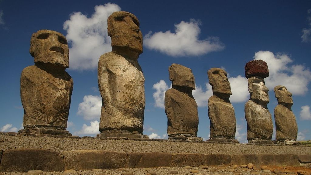 EuropaPress_2028633_antiguos_pobladores_rapa_nui_isla_pascua_chile_construyeron_famosos