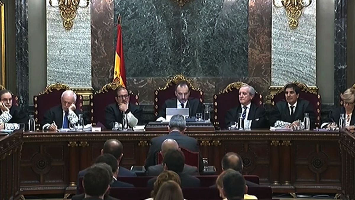 El Supremo dejará para finales de mayo su informe sobre los indultos del 'procés' El Supremo dejará para finales de mayo su informe sobre los indultos del 'procés'