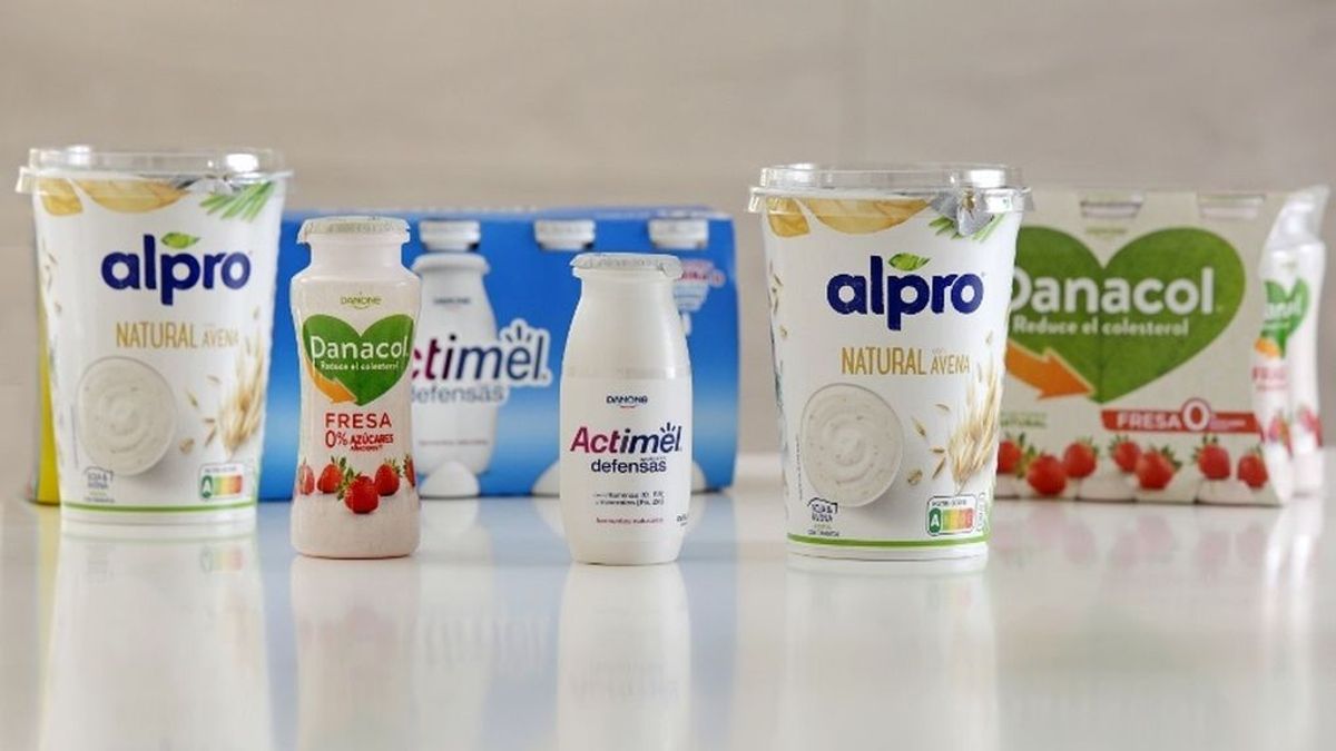 Danone cambia la fecha de caducidad por la de consumo preferente en sus yogures Danone cambia la fecha de caducidad por la de consumo preferente en sus yogures