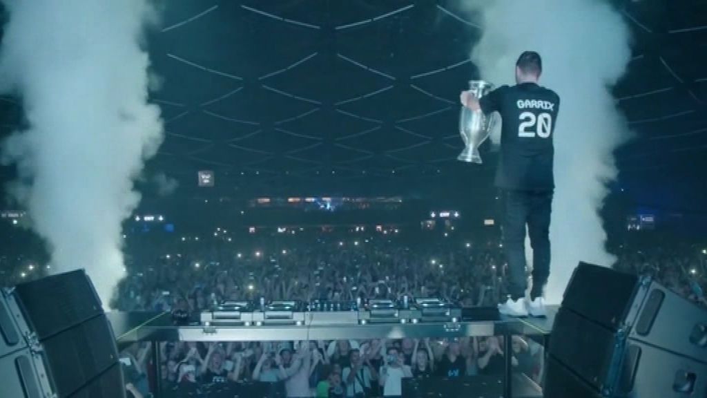 Así suena la canción oficial de la Eurocopa 2020, donde Martin Garrix y U2 se unen para crear ‘We Are The People’