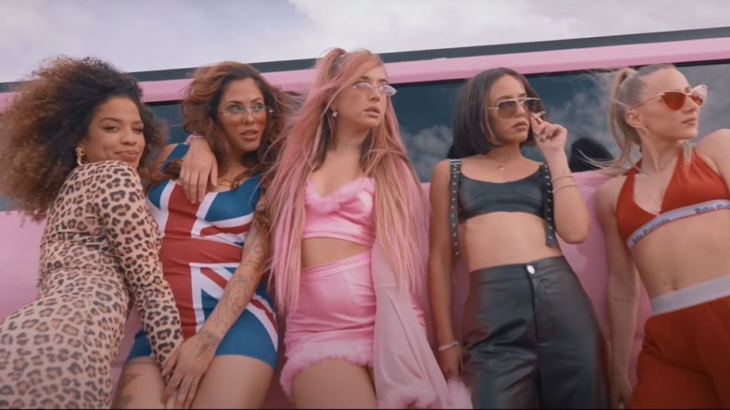 Lola Índigo se rodea de sus amigas en el videoclip de 'Spice Girls': ¿quiénes son estas cuatro chicas?