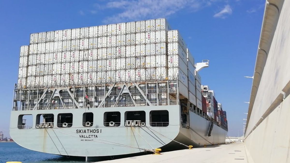 Sanidad detecta la cepa india en los siete tripulantes de uno de los barcos confinados en el puerto de Valencia Sanidad detecta la cepa india en los siete tripulantes de uno de los barcos confinados en el puerto de Valencia