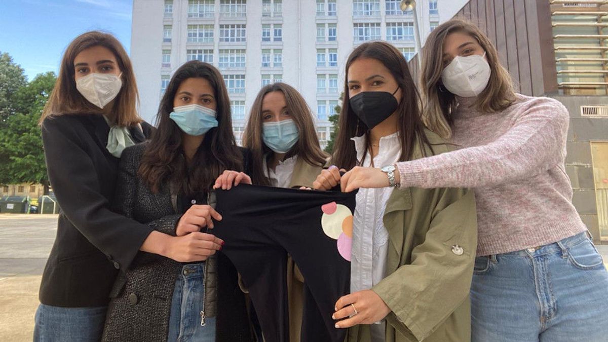 Estudiantes de moda desarrollan unos leggins para embarazadas que permiten escuchar el latido del bebé Estudiantes de moda desarrollan unos leggins para embarazadas que permiten escuchar el latido del bebé