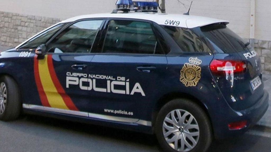 Detenido un joven de 30 años por apuñalar a su padre en su vivienda en Málaga Detenido un joven de 30 años por apuñalar a su padre en su vivienda en Málaga