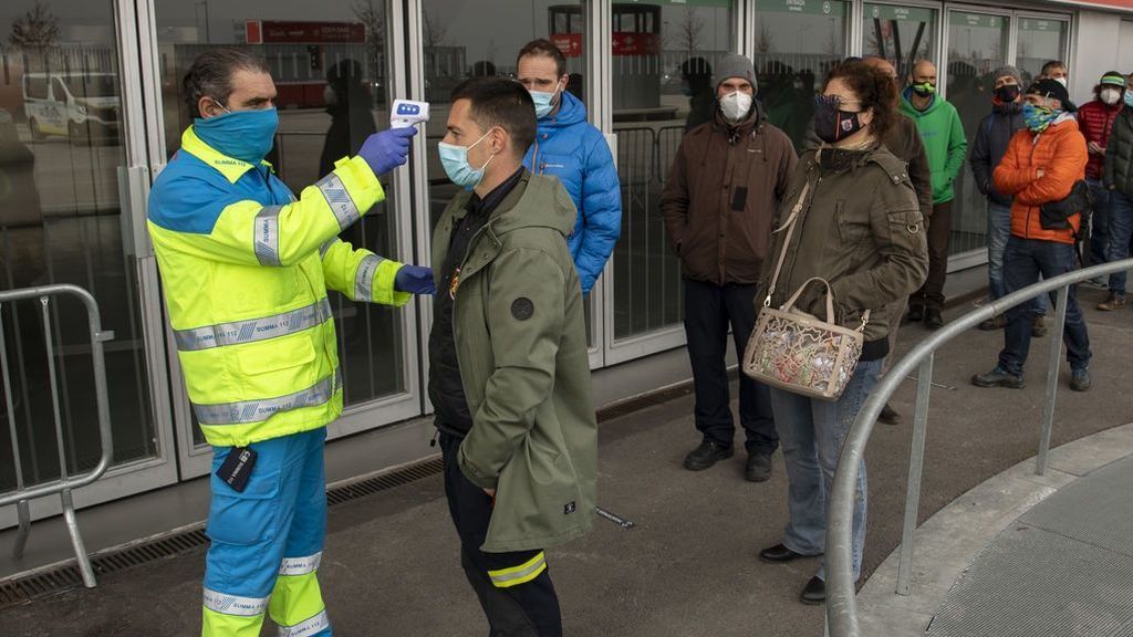 Madrid vacuna a las personas de entre 50 y 55 años