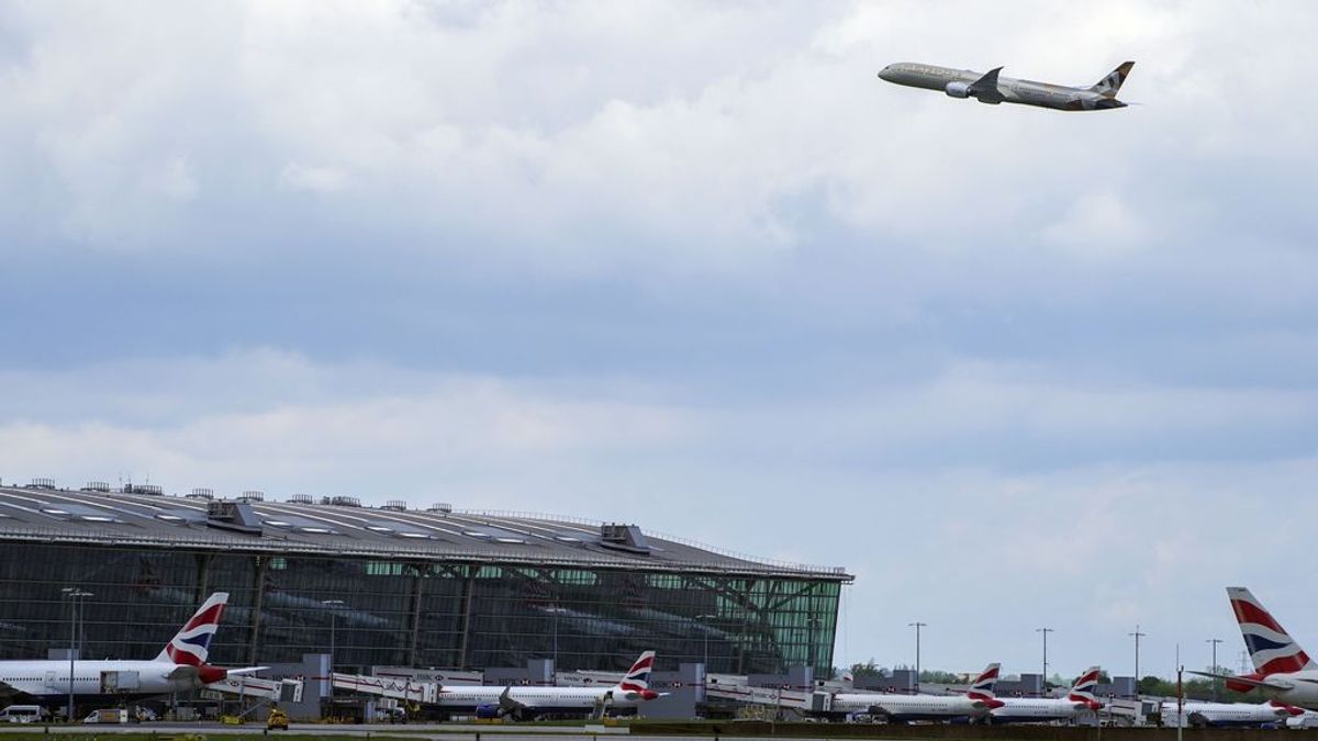 Reino Unido desaconseja reservar viajes en España Reino Unido desaconseja reservar viajes en España