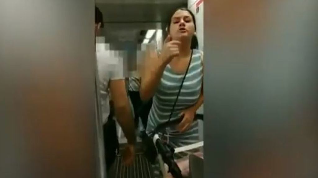 Una mujer es condenada a seis meses de cárcel por una agresión homófoba en el metro de Barcelona