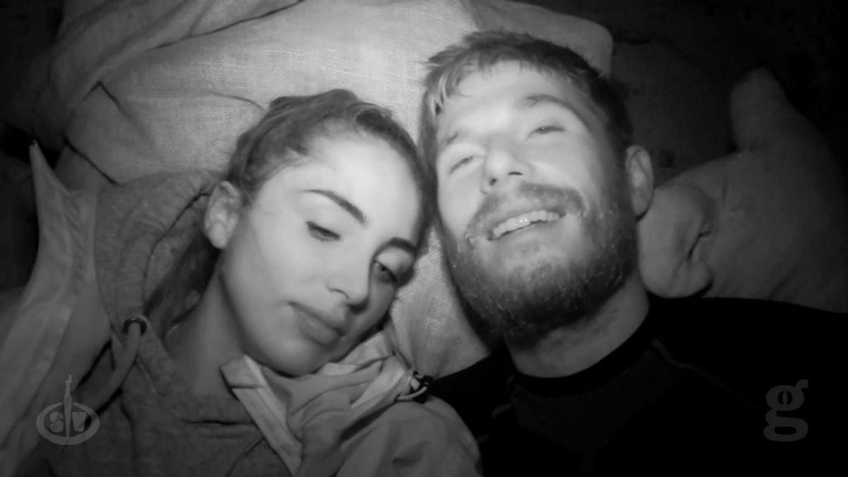 Tom y Sandra durmiendo juntos no dan la imagen de una pareja en retirada