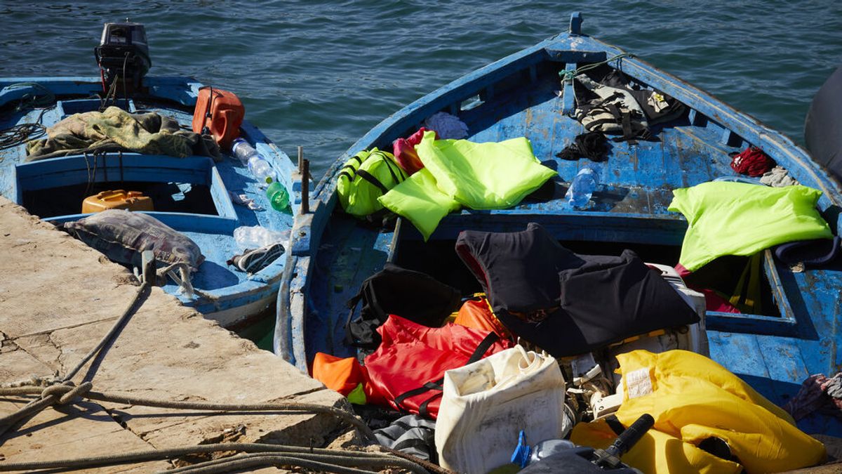 Mueren 50 personas al naufragar la barca en la que habían abandonado Libia Mueren 50 personas al naufragar la barca en la que habían abandonado Libia
