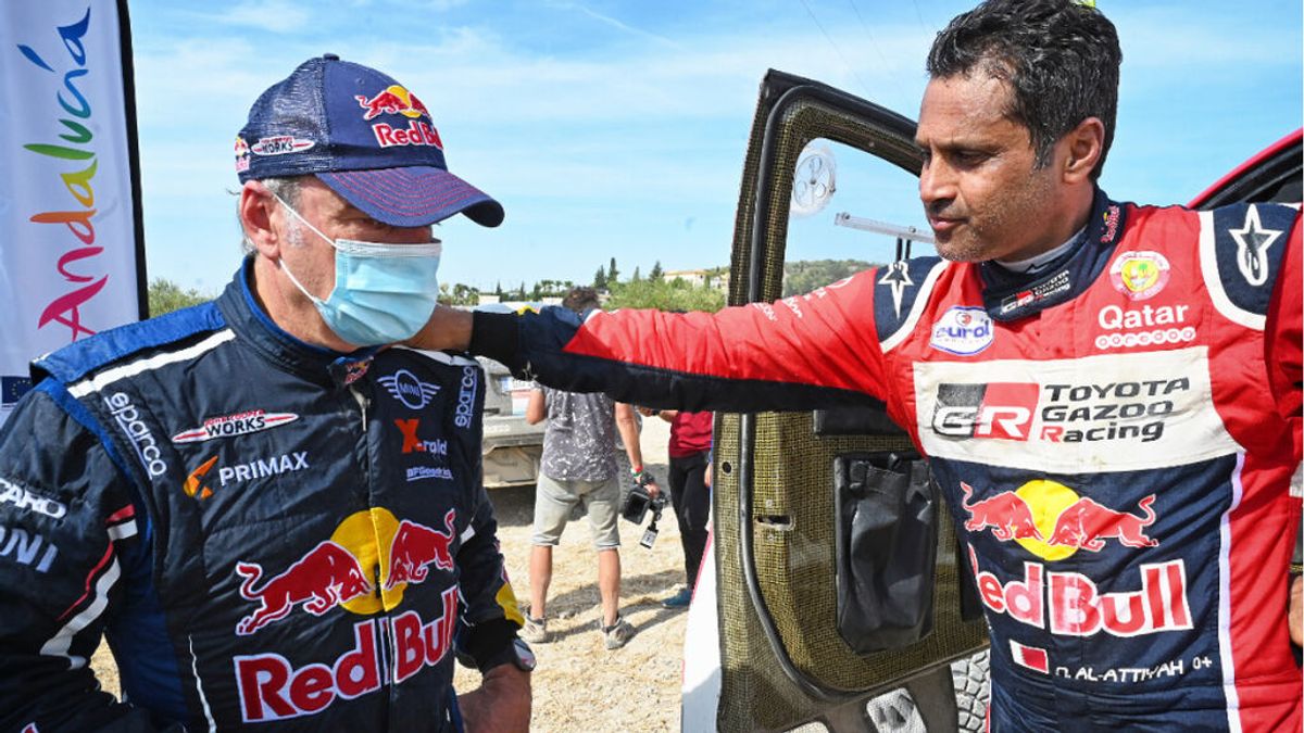 Carlos Sainz carga contra su rival Al-Attiyah por hacer trampas al coger un atajo en el Rally de Andalucía Carlos Sainz carga contra su rival Al-Attiyah por hacer trampas al coger un atajo en el Rally de Andalucía