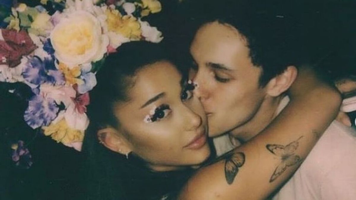 Ariana Grande se casa en secreto con Dalton Gomez