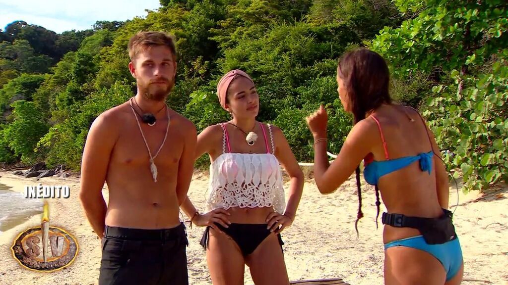 Tom y Sandra, contra Melyssa