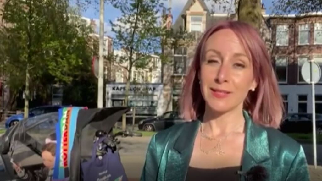 Una periodista de la bbc es interrumpida por su hija en directo
