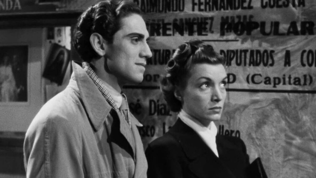 Restauran en HD 'Rojo y Negro', la película falangista que censuró Franco Restauran en HD 'Rojo y Negro', la película falangista que censuró Franco