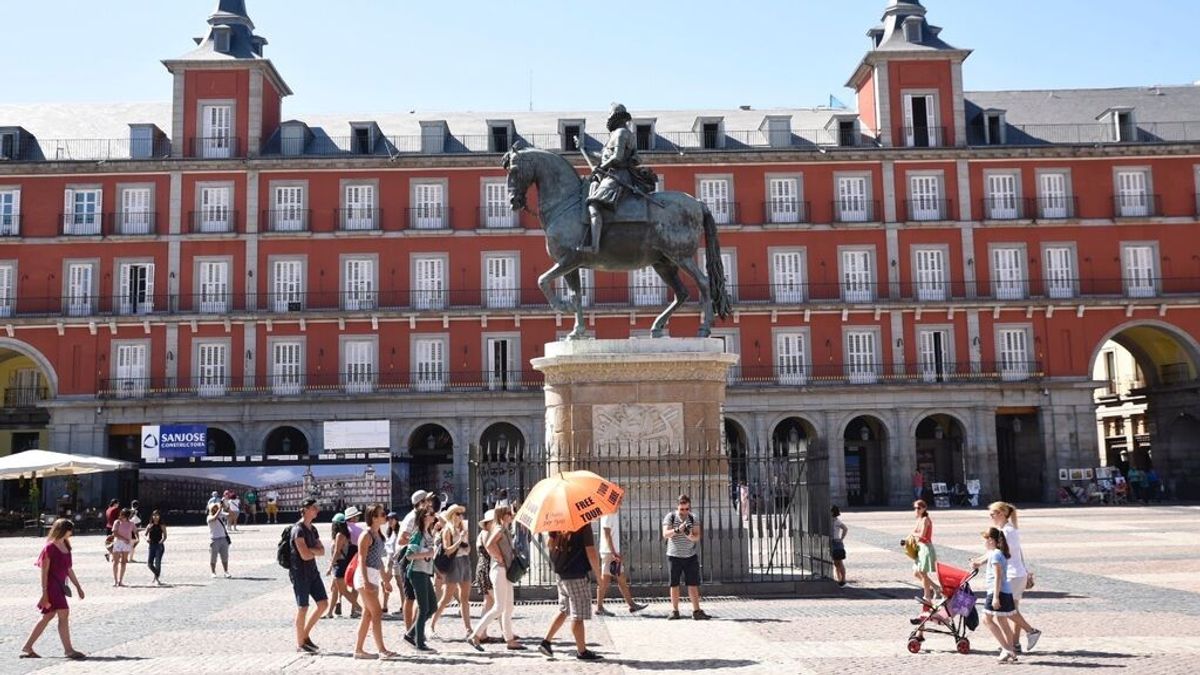 Madrid dará bonos de hasta 600 euros a turistas españoles Madrid dará bonos de hasta 600 euros a turistas españoles