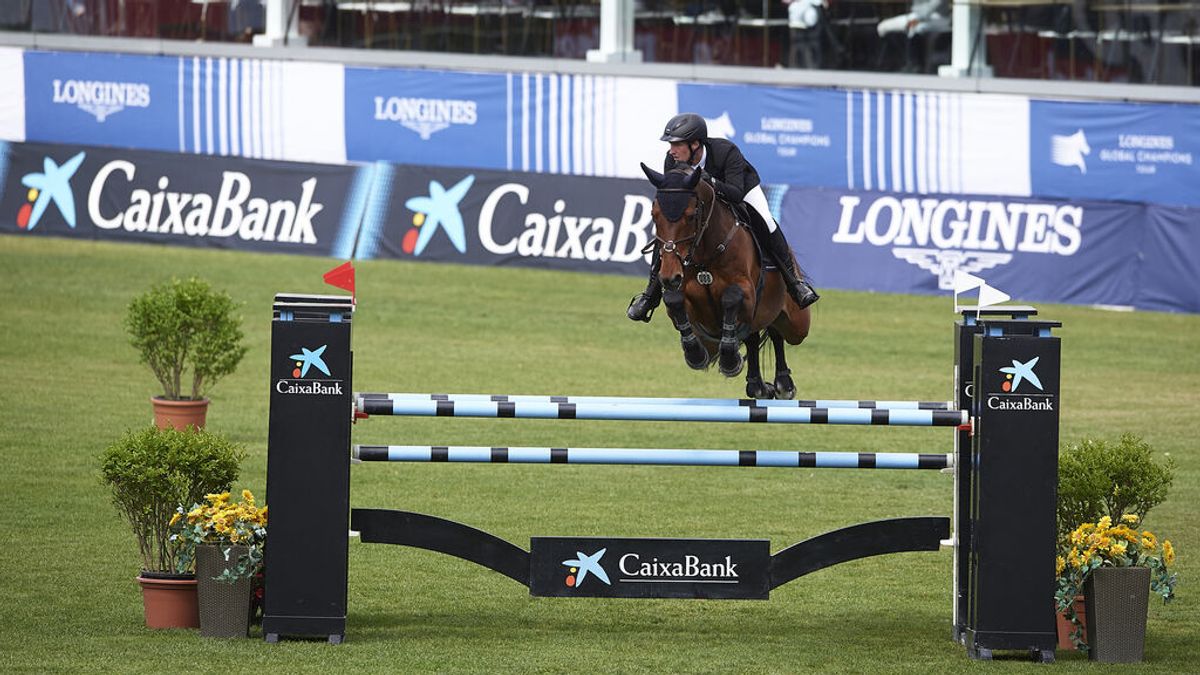 Sergio Álvarez compite con Álamo, caballo de Sergio Ramos, en el Concurso de Saltos Internacional de Madrid Sergio Álvarez compite con Álamo, caballo de Sergio Ramos, en el Concurso de Saltos Internacional de Madrid