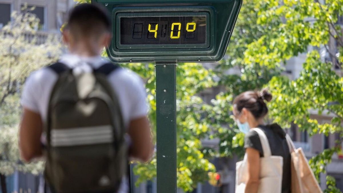 Pintar los tejados de blanco: una solución para mitigar las olas de calor en las ciudades Pintar los tejados de blanco: una solución para mitigar las olas de calor en las ciudades