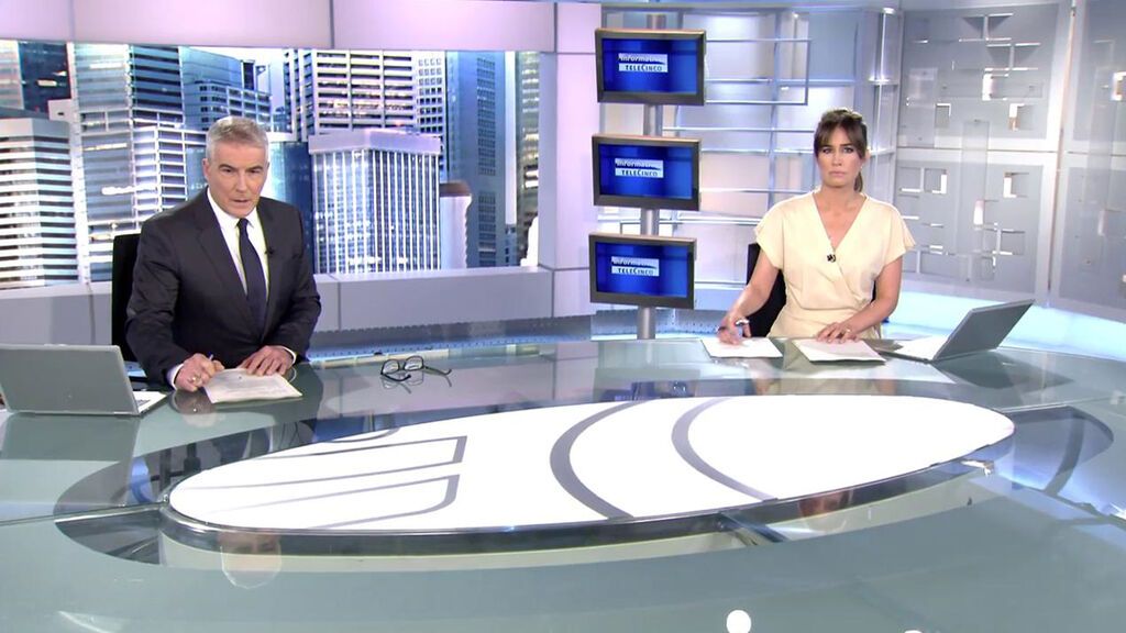 Con David Cantero e Isabel Jiménez Informativos Telecinco 2021 Mediodía 19/05/2021
