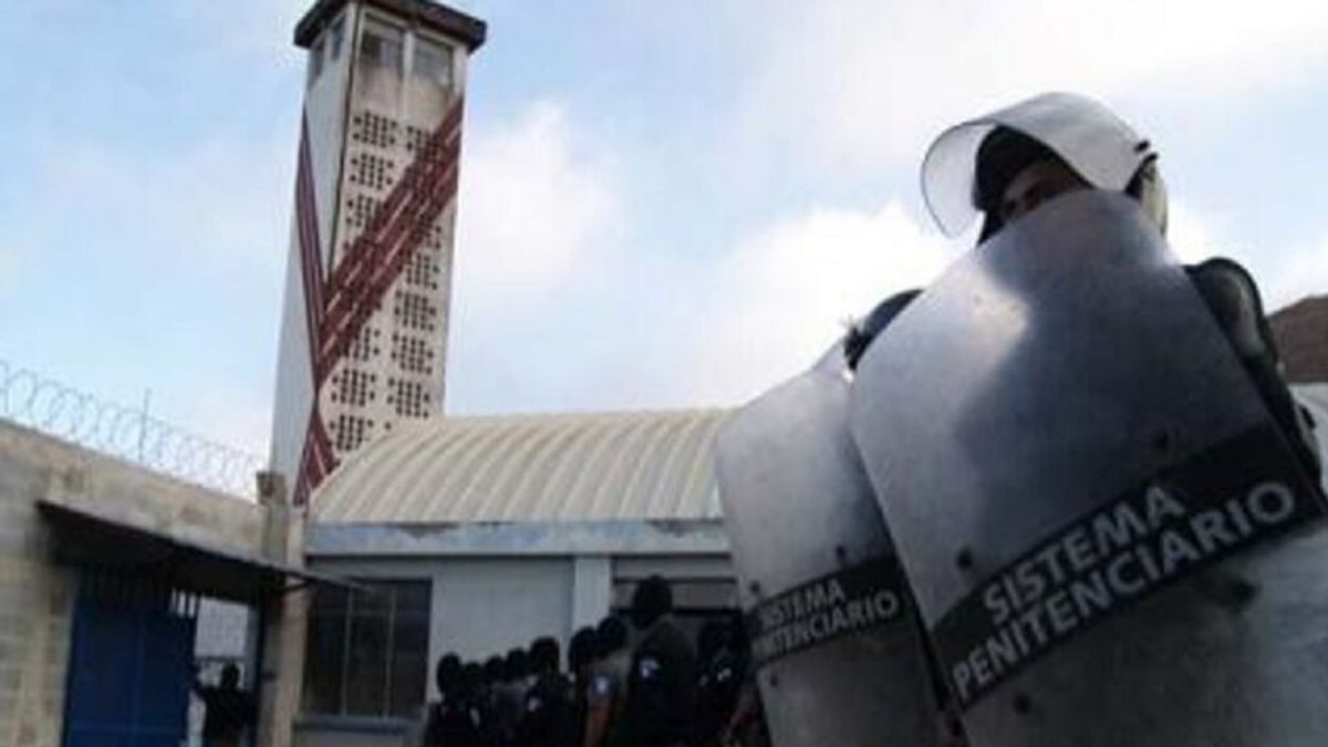 Horror en Guatemala: Al menos siete presos decapitados en un motín en una cárcel Horror en Guatemala: Al menos siete presos decapitados en un motín en una cárcel