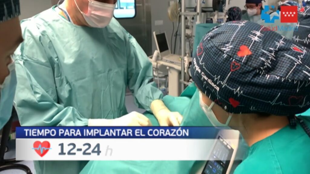 El hospital Puerta del Hierro utiliza por primera vez una caja para transportar corazones que permite que sigan bombeando