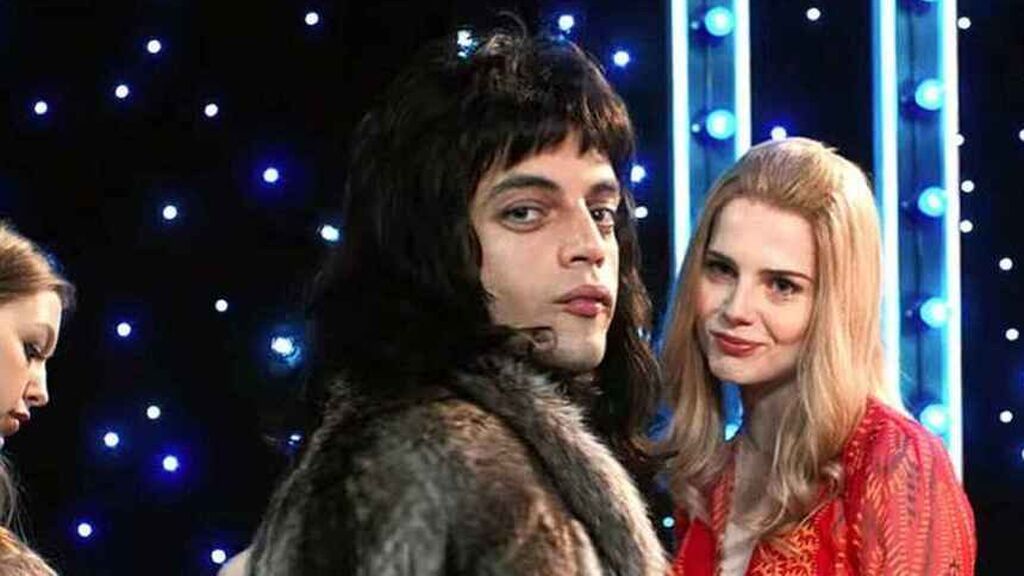 Rami Malek y Lucy Boynton en 'Bohemian Rhapsody como Freddie Mercury y Mary Austin