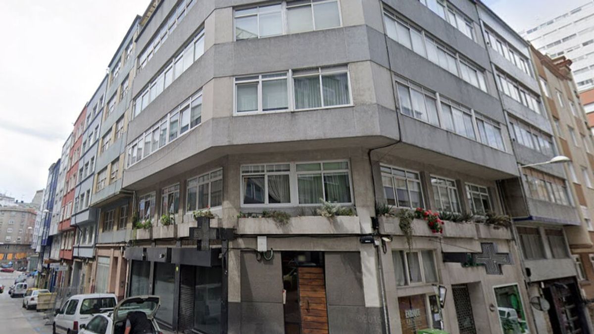 Muere un joven al caerse desde un sexto piso a un patio de luces en A Coruña