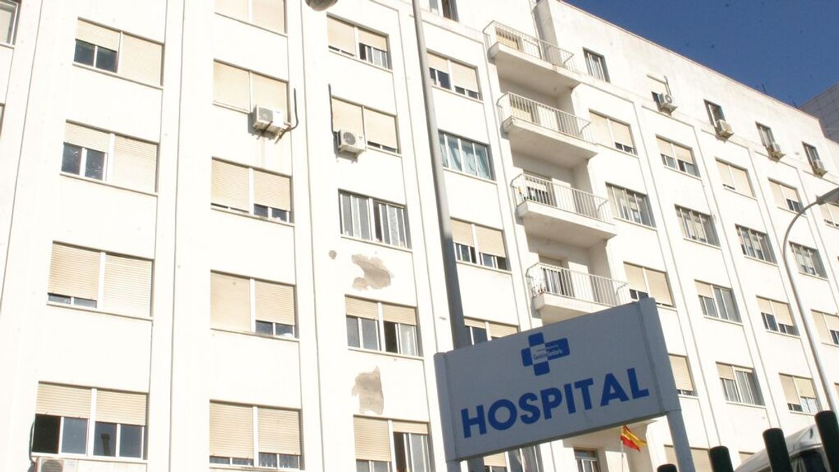 Fallece un joven inmigrante en Ceuta tras caer de un muro Fallece un joven inmigrante en Ceuta tras caer de un muro