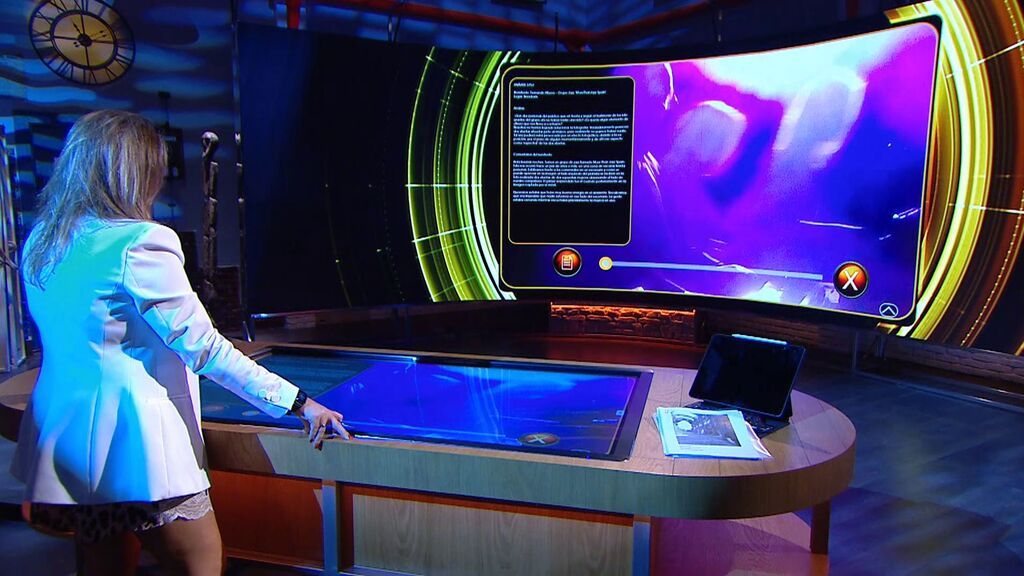 Las extrañas siluetas de un bar de Benidorm