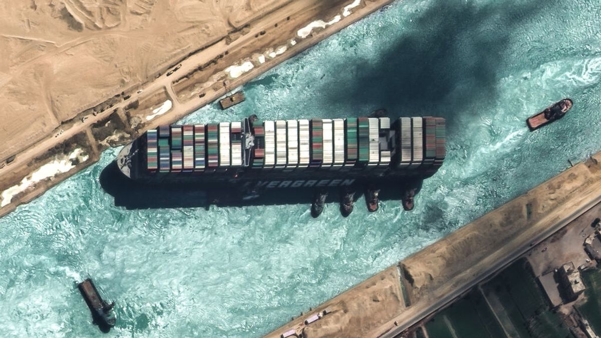 El 'Ever Given' continuerá atrapado en el canal de Suez por orden judicial El 'Ever Given' continuerá atrapado en el canal de Suez por orden judicial