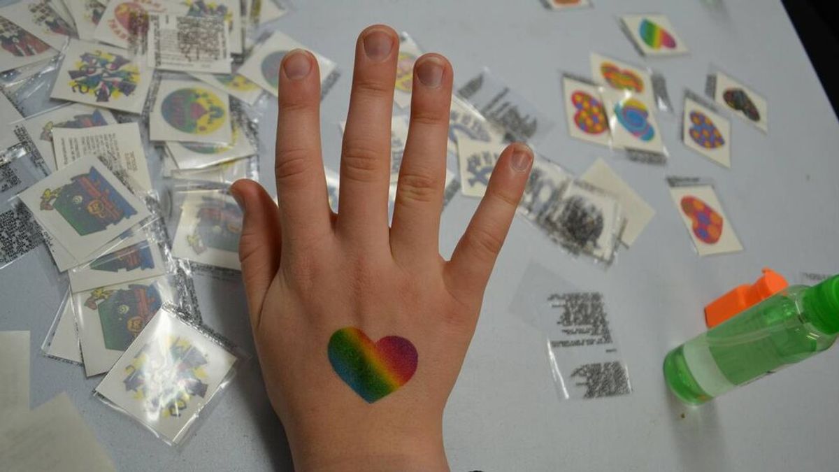 Un estudio advierte de que las calcomanías infantiles pueden alterar la barrera protectora de la piel Un estudio advierte de que las calcomanías infantiles pueden alterar la barrera protectora de la piel