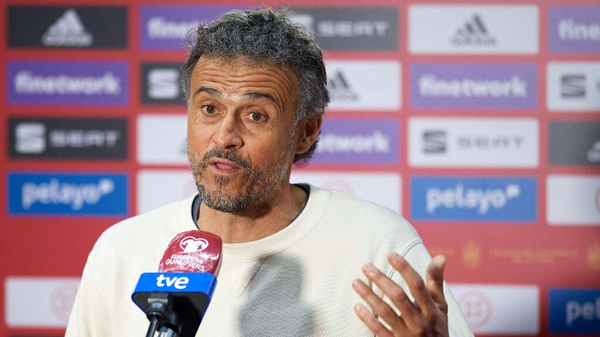 Luis Enrique anuncia la lista de los 26 seleccionados para la Eurocopa sin Sergio Ramos Luis Enrique anuncia la lista de los 26 seleccionados para la Eurocopa sin Sergio Ramos