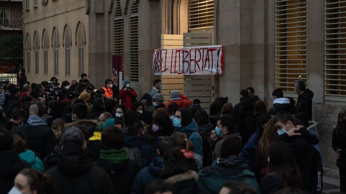 Adiós al decreto franquista de 1954 que consideraba falta grave las ofensas a la moral católica en la universidad Adiós al decreto franquista de 1954 que consideraba falta grave las ofensas a la moral católica en la universidad
