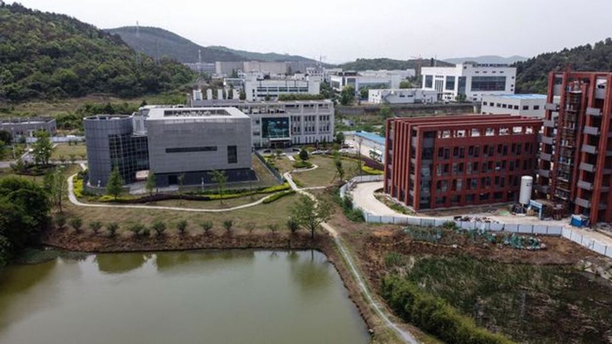 Científicos de Wuhan fueron atendidos en un hospital en otoño de 2019 por síntomas compatibles con la covid19, según EEUU