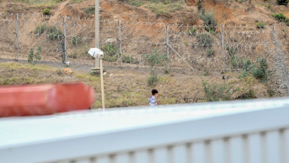 El Gobierno dará 4,5 millones a las comunidades para el traslado y atención de 200 niños migrantes de Ceuta El Gobierno dará 4,5 millones a las comunidades para el traslado y atención de 200 niños migrantes de Ceuta