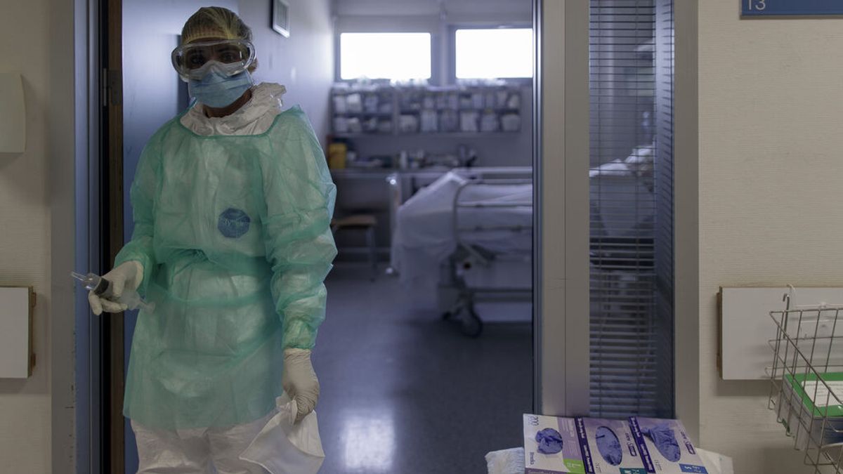 Madrid baja de los 400 ingresados en UCI por coronavirus Madrid baja de los 400 ingresados en UCI por coronavirus