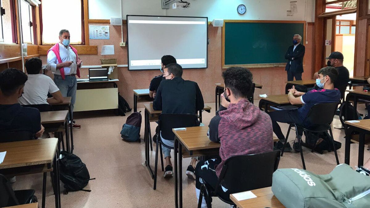 Se buscan jóvenes que quieran trabajar en barcos pesqueros Se buscan jóvenes que quieran trabajar en barcos pesqueros