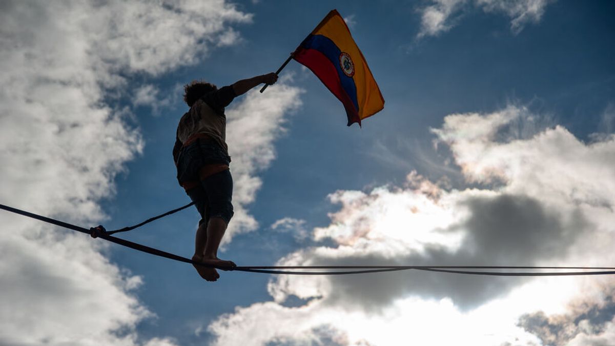 Colombia da el primer paso para avanzar en las negociaciones tras un mes de protestas Colombia da el primer paso para avanzar en las negociaciones tras un mes de protestas