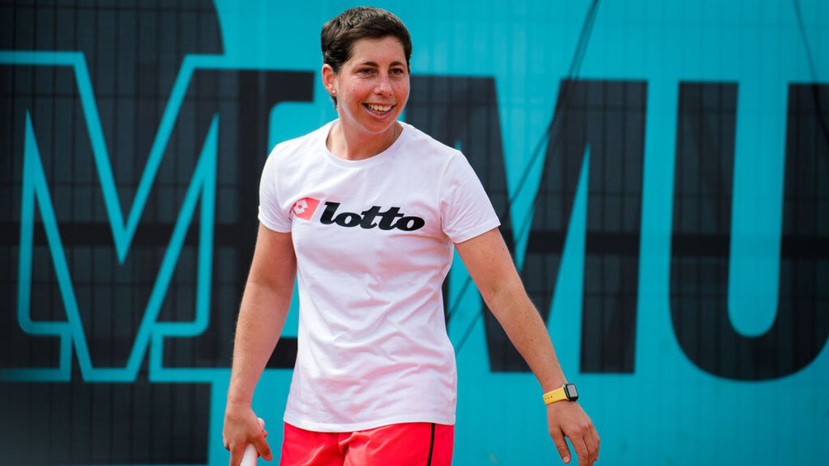 La tenista Carla Suárez salta a la pista de Roland Garros tras 17 meses sin competir La tenista Carla Suárez salta a la pista de Roland Garros tras 17 meses sin competir