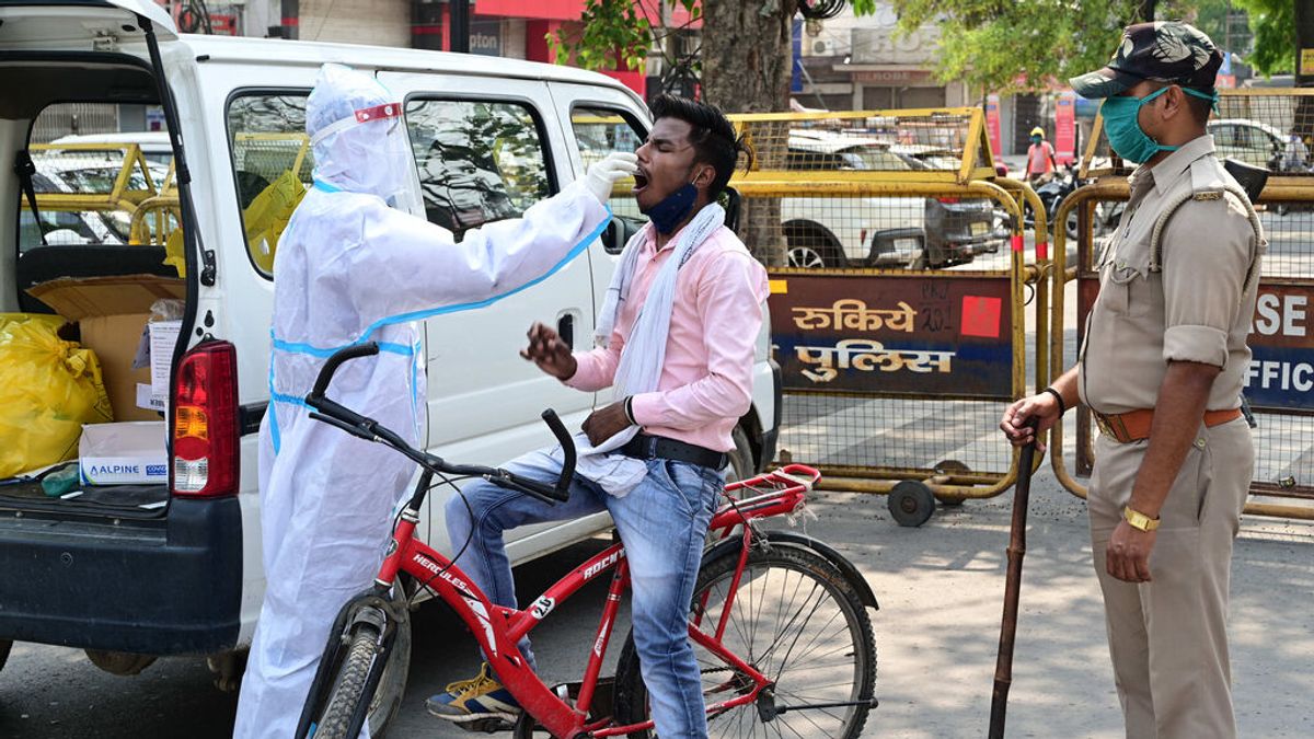 India registra menos de 200.000 casos diarios de covid por primera vez desde mediados de abril India registra menos de 200.000 casos diarios de covid por primera vez desde mediados de abril