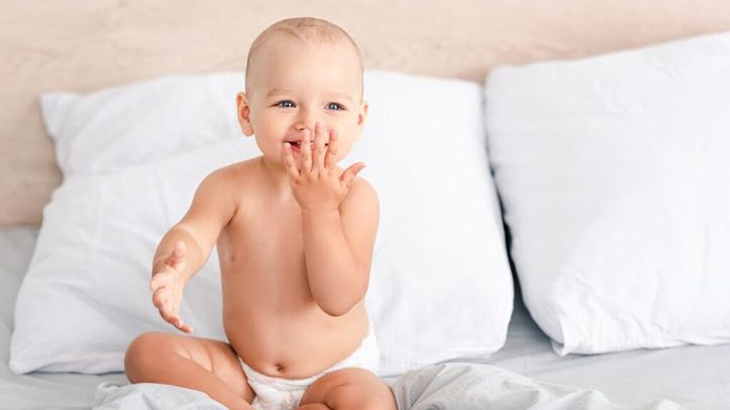 El estreñimiento en el bebé, normal en sus primeros meses de vida: estos son los métodos para estimular al pequeño a hacer caca.