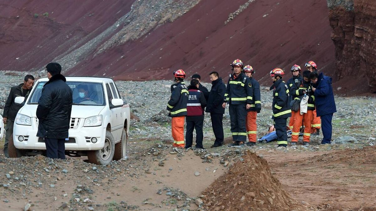 Zhu Keming, el pastor que salvó a seis corredores de la ultramaratón mortal en China Zhu Keming, el pastor que salvó a seis corredores de la ultramaratón mortal en China