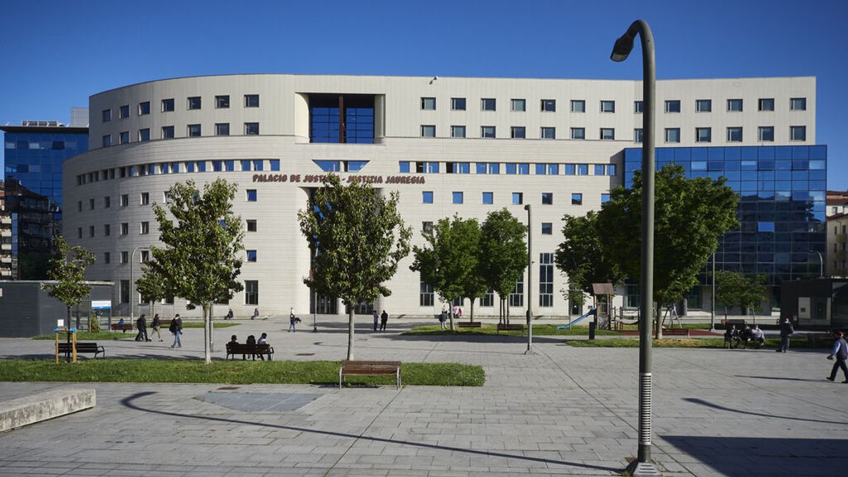 Condenan a 11 años a un hombre por abusar sexualmente de la hija de 8 años de su pareja en Pamplona Condenan a 11 años a un hombre por abusar sexualmente de la hija de 8 años de su pareja en Pamplona