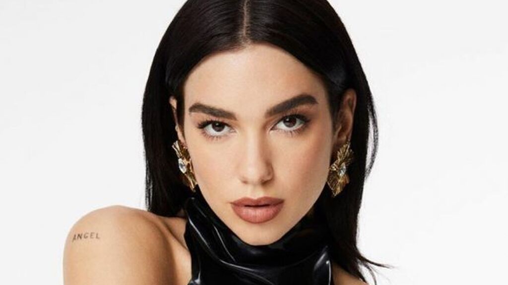 Dua Lipa, hija de refugiados que se convirtió en una estrella del pop