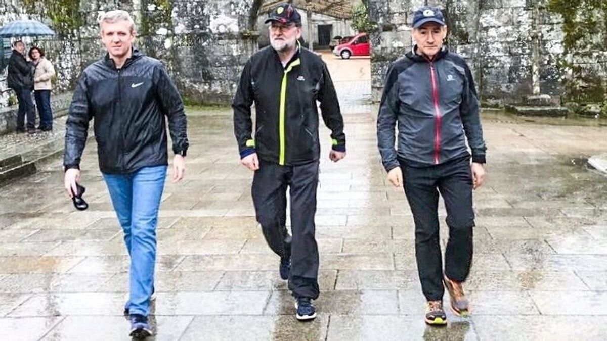 Rajoy andando Rajoy andando