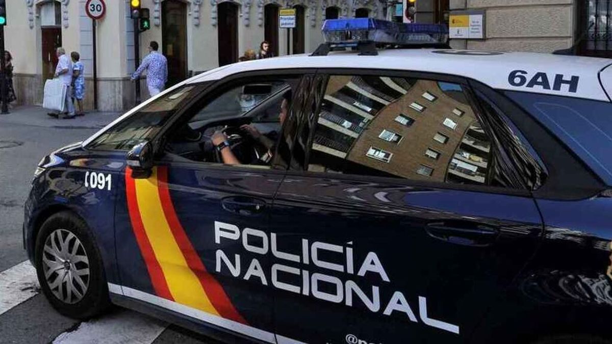 Un hombre detenido tras la muerte violenta de una mujer en su casa de Sevilla Un hombre detenido tras la muerte violenta de una mujer en su casa de Sevilla