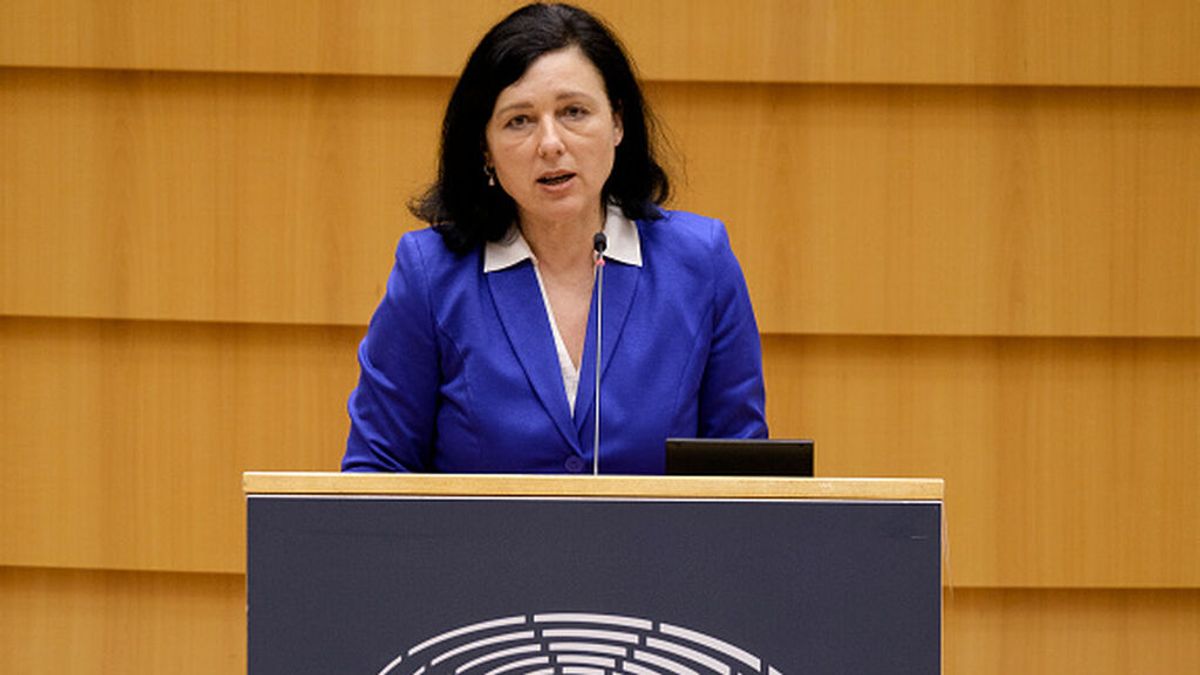 Bruselas contra la difusión de bulos Bruselas contra la difusión de bulos