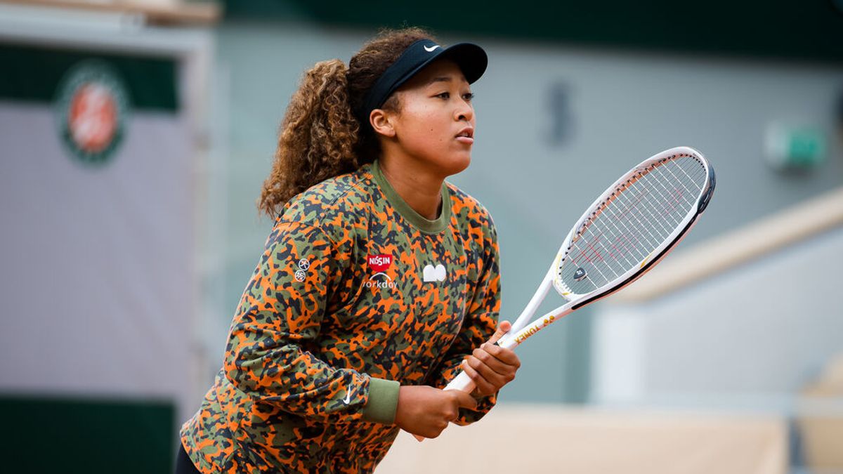 Naomi Osaka y otros deportistas que se han derrumbado al enfrentarse a los micrófonos Naomi Osaka y otros deportistas que se han derrumbado al enfrentarse a los micrófonos